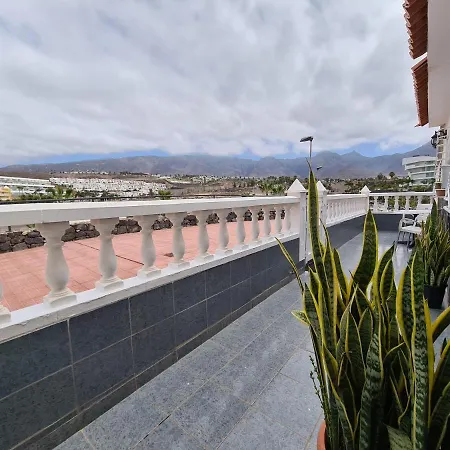 Casa Polideportivo * Costa Adeje (Tenerife)